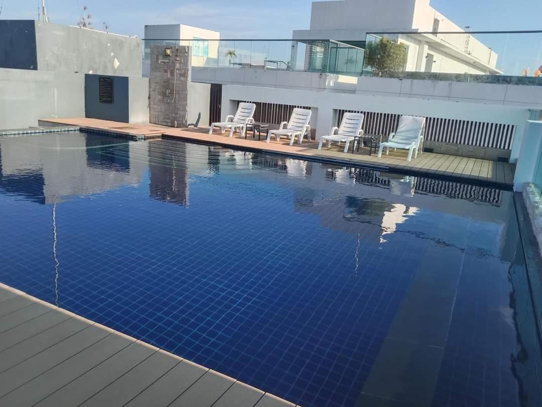 Vn Residence 3 Pattaya Bagian luar foto